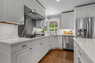 28 N Peter Dr, Campbell, CA 95008 - Photo 21