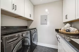 18300 Lakeview Ct, Los Gatos, CA 95033 - Photo 15