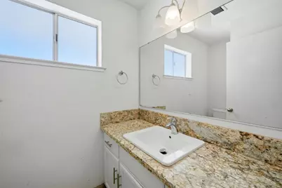 2520 N Temperance Ave, Fresno, CA 93727 - Photo 13