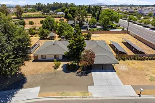 2520 N Temperance Ave, Fresno, CA 93727 - Photo 1