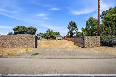 2520 N Temperance Ave, Fresno, CA 93727 - Photo 35