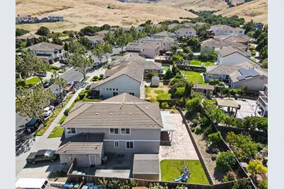 5006 Ridgefield Cir, Fairfield, CA 94534 - Photo 13