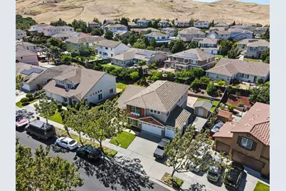 5006 Ridgefield Cir, Fairfield, CA 94534 - Photo 11