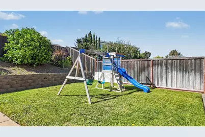 5006 Ridgefield Cir, Fairfield, CA 94534 - Photo 25