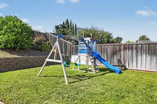 5006 Ridgefield Cir, Fairfield, CA 94534 - Photo 25