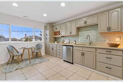 429 Hemlock Ave, South San Francisco, CA 94080 - Photo 17