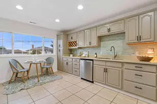 429 Hemlock Ave, South San Francisco, CA 94080 - Photo 17