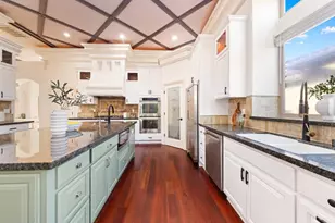 13428 Christie Dr, Saratoga, CA 95070 - Photo 19