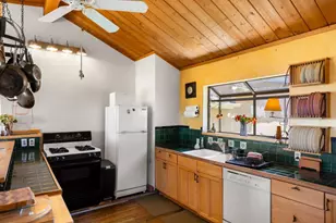 39700 Laurel Springs Rd, Carmel Valley, CA 93924 - Photo 15
