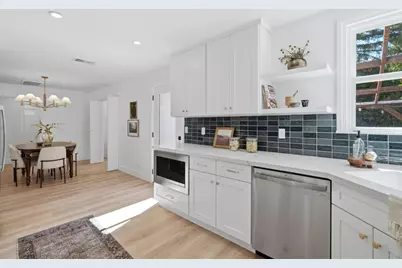 1049 Haven Ave, Redwood City, CA 94063 - Photo 17