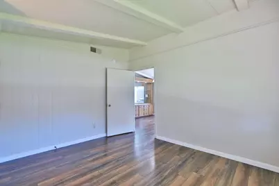 19690 N Highway 99 113, Acampo, CA 95220 - Photo 11