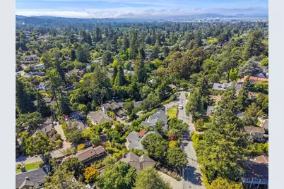 405 Glendale Rd, San Mateo, CA 94402 - Photo 71