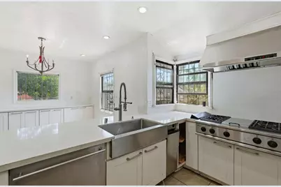 2570 61st Ave, Oakland, CA 94605 - Photo 7