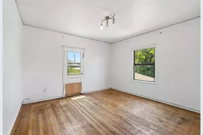 2570 61st Ave, Oakland, CA 94605 - Photo 11
