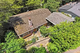 7020 Saroni Dr, Oakland, CA 94611 - Photo 9