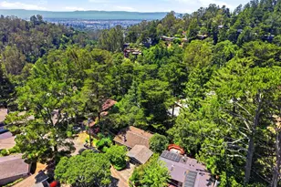 7020 Saroni Dr, Oakland, CA 94611 - Photo 19