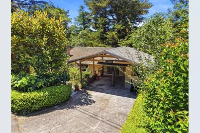 7020 Saroni Dr, Oakland, CA 94611 - Photo 1