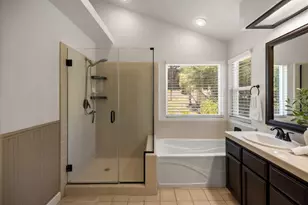 25658 Wisteria Ct, Salinas, CA 93908 - Photo 11