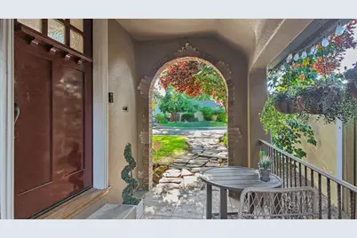 1303 39th St, Sacramento, CA 95816 - Photo 3