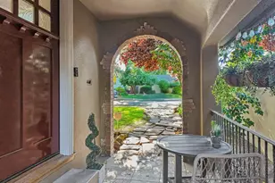 1303 39th St, Sacramento, CA 95816 - Photo 3
