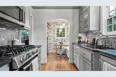 1303 39th St, Sacramento, CA 95816 - Photo 25