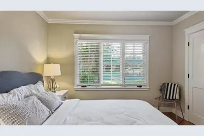 1303 39th St, Sacramento, CA 95816 - Photo 31