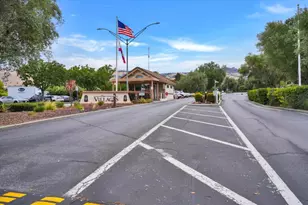 6298 Blauer Ln, San Jose, CA 95135 - Photo 37