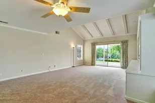 6298 Blauer Ln, San Jose, CA 95135 - Photo 15