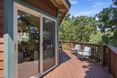 643 Vista Dr, Redwood City, CA 94062 - Photo 13