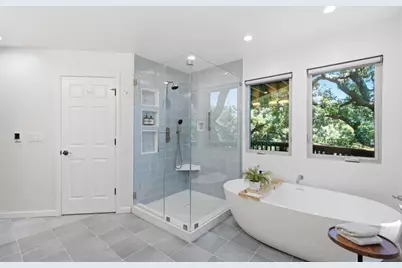 643 Vista Dr, Redwood City, CA 94062 - Photo 37