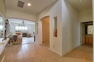 8770 Olivas Cir, San Jose, CA 95135 - Photo 17