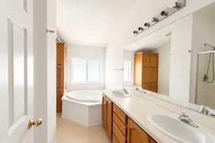 1350 Old Oakland Rd 199, San Jose, CA 95112 - Photo 9