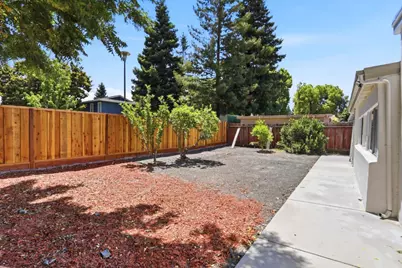 421 Burgoyne St, Mountain View, CA 94043 - Photo 39