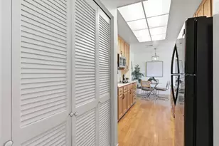 1110 Bayswater Ave 303, Burlingame, CA 94010 - Photo 17
