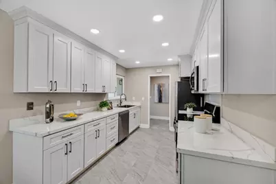 3385 Valley Square Ln, San Jose, CA 95117 - Photo 9
