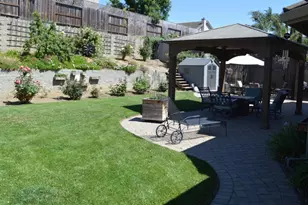 1121 Cypress St, Hollister, CA 95023 - Photo 7