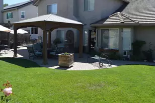 1121 Cypress St, Hollister, CA 95023 - Photo 9