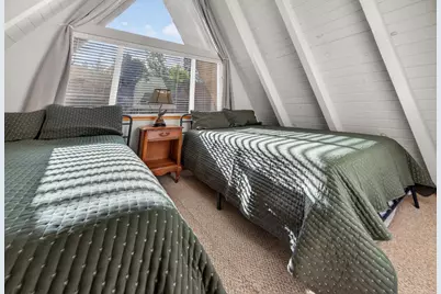 458 Peninsula Dr, Westwood, CA 96137 - Photo 35
