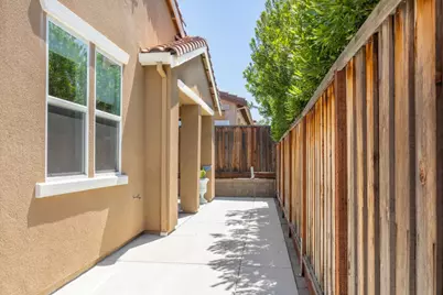 1151 Garcia Gln, Hollister, CA 95023 - Photo 9
