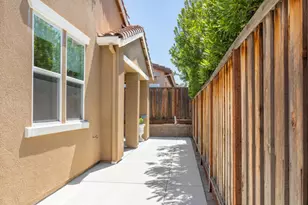 1151 Garcia Gln, Hollister, CA 95023 - Photo 9