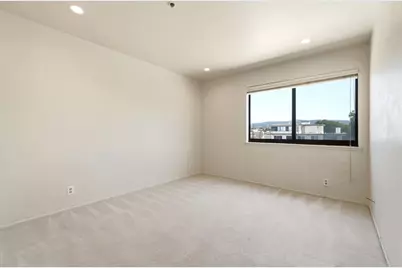 322 Hanover Ave 511, Oakland, CA 94606 - Photo 19