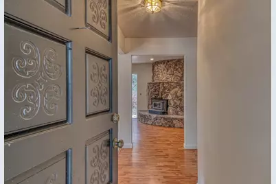 17742 Berta Canyon Rd, Salinas, CA 93907 - Photo 5
