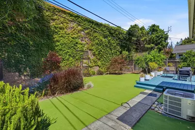 570 Kenwood Dr, Menlo Park, CA 94025 - Photo 31