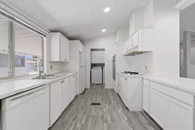 353 Millpond Dr 353, San Jose, CA 95125 - Photo 13