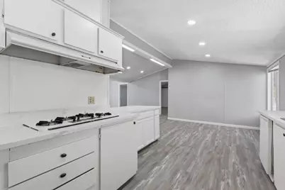 353 Millpond Dr 353, San Jose, CA 95125 - Photo 17