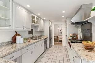 546 Sand Hill Cir, Menlo Park, CA 94025 - Photo 25