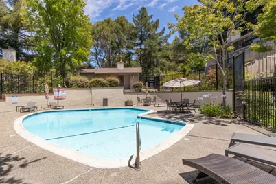 546 Sand Hill Cir, Menlo Park, CA 94025 - Photo 55
