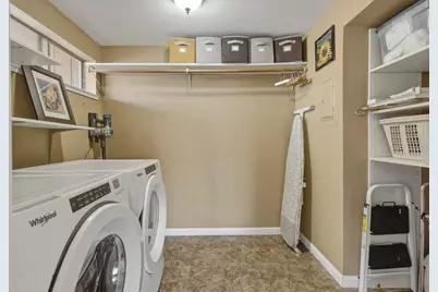 17795 Holiday Dr, Morgan Hill, CA 95037 - Photo 19