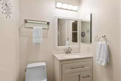 1 Laurel St 102, San Carlos, CA 94070 - Photo 17