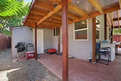 3713 18th Ave, Sacramento, CA 95820 - Photo 7